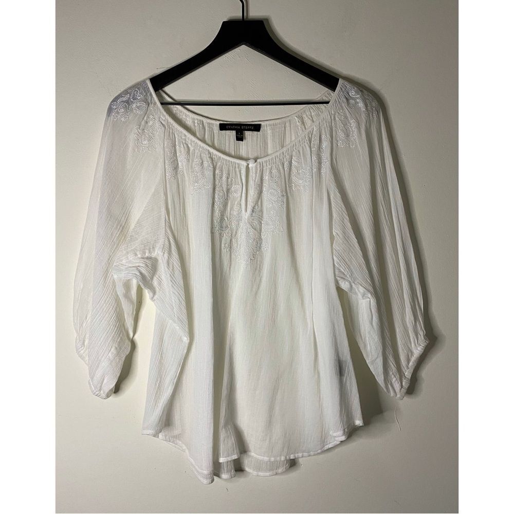 Cynthia Steffe Boho Style Embroidered White Top Size S